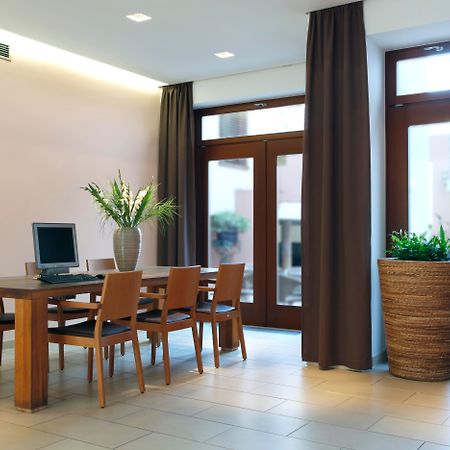 Hotel Carol Prága Kültér fotó