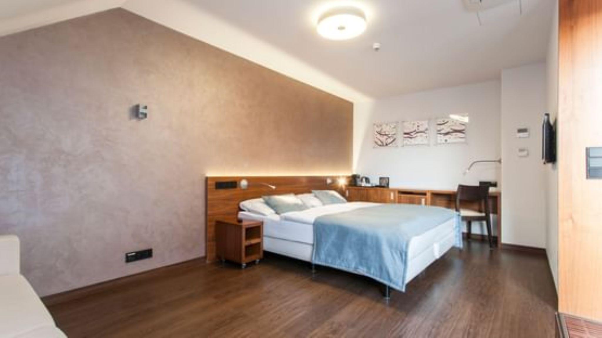 Hotel Carol Prága Kültér fotó
