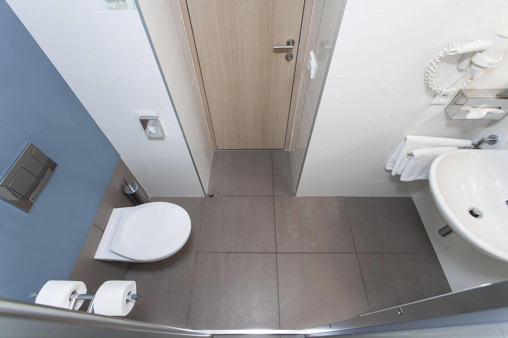 Hotel Carol Prága Kültér fotó